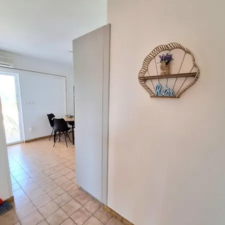 Appartement Nikolina Sea View *