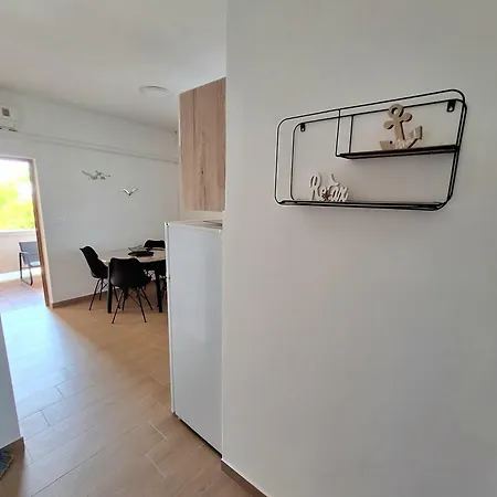 Nikolina Sea View *
