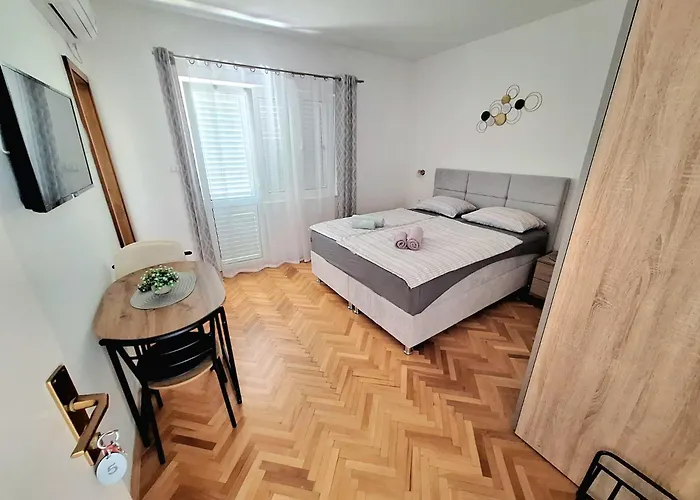 Nikolina Sea View Apartamento Supetarska Draga