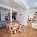 Nikolina Sea View 公寓 苏佩塔斯卡德拉加