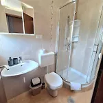 Nikolina Sea View 苏佩塔斯卡德拉加