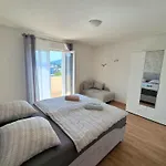Nikolina Sea View *