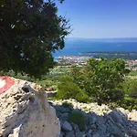 Nikolina Sea View *
