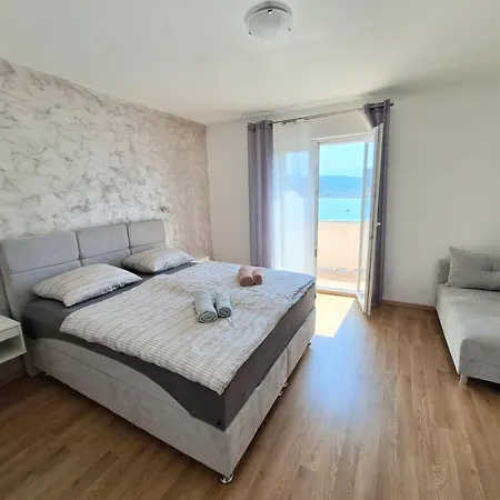 Nikolina Sea View Apartmán
