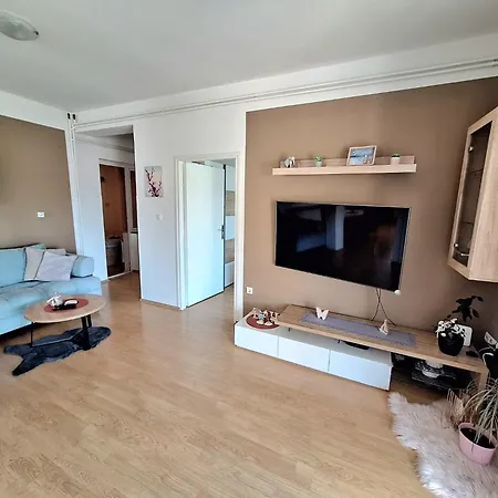 아파트 Nikolina Sea View *