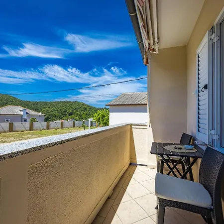 Nikolina Sea View 아파트