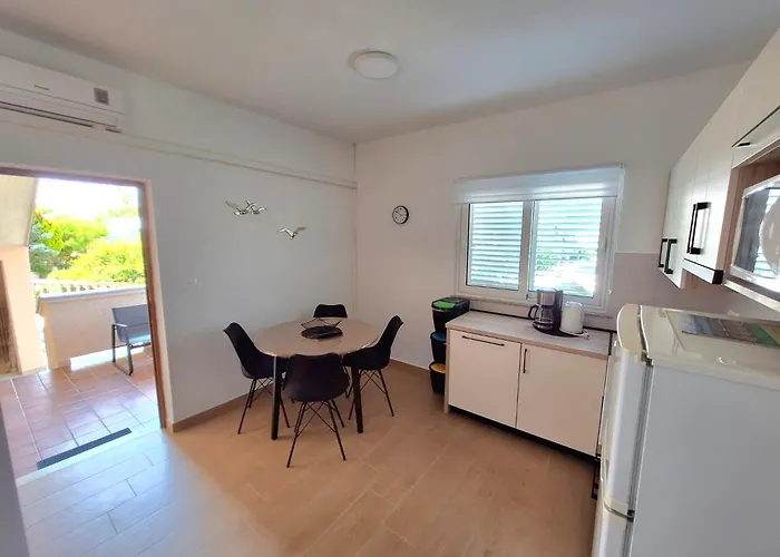 Nikolina Sea View Daire *