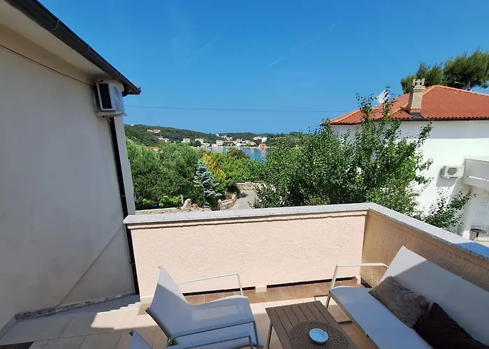 Nikolina Sea View 苏佩塔斯卡德拉加
