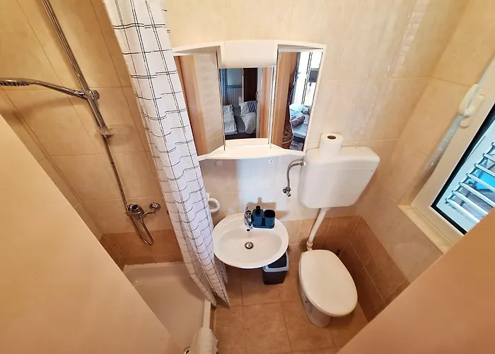 Daire Nikolina Sea View