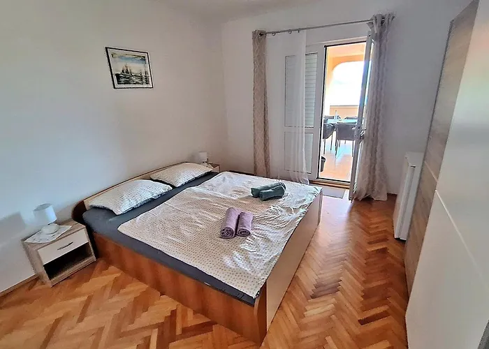 Nikolina Sea View Daire *